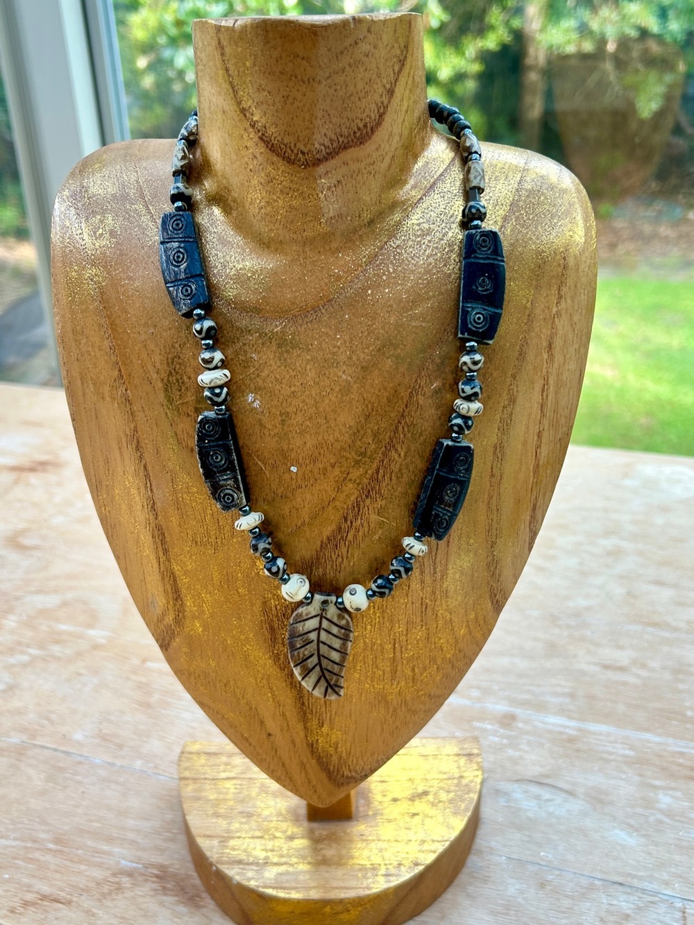 Vintage Brown & Cream Carved Bone Beaded Statement Necklace 18”